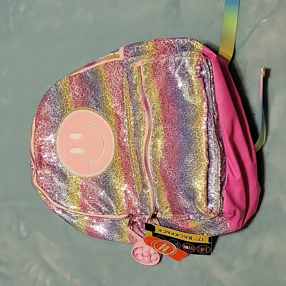 NWT Smiles & Rainbows 17" Backpack 🎒 ❤️
